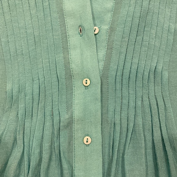 Alfani Turquoise Pleated Collared Button Down Blouse w/Quarter Sleeve Sz L - Picture 5 of 7